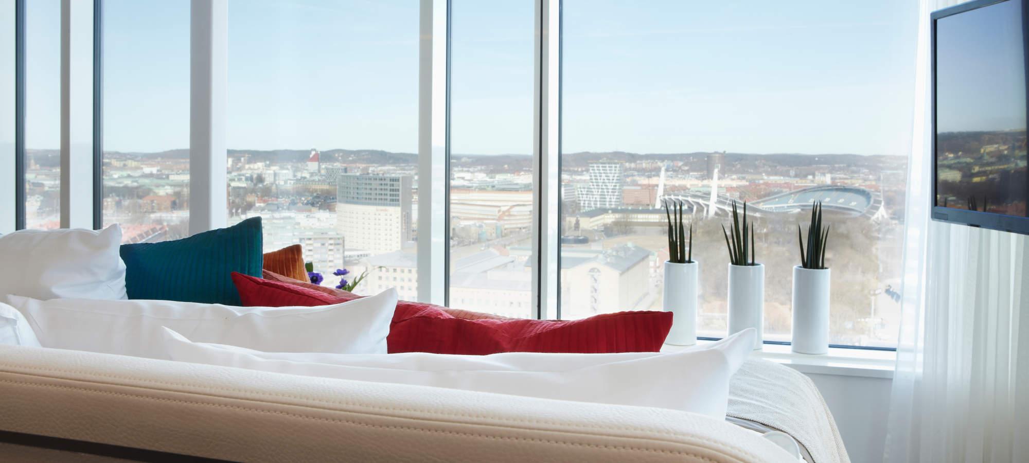WorldHotels Luxury Collection Header