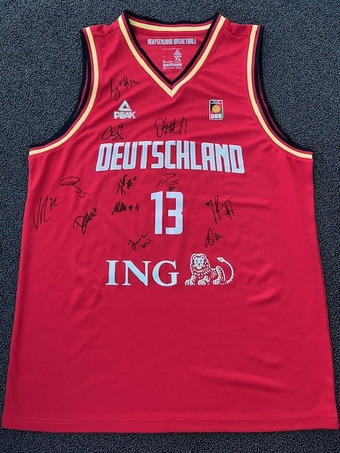 Red Germany jersey of the DBB
